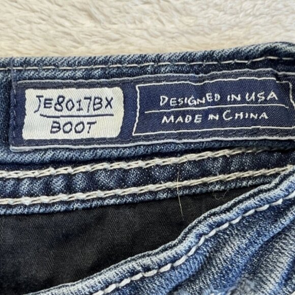 Miss Me Low Rise Bootcut Jeans - Picture 6 of 7